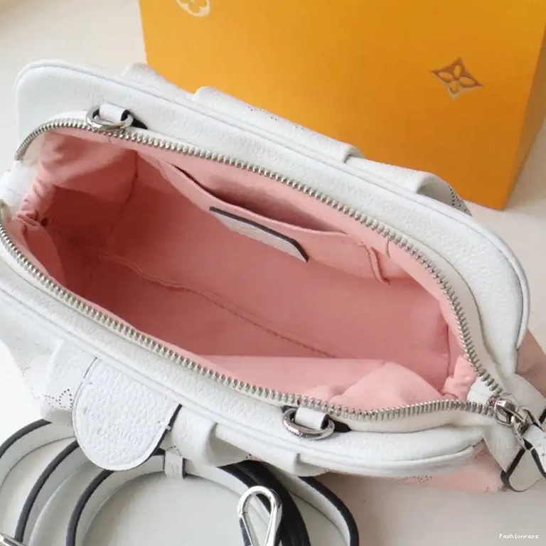 Fashionreps 2106DJ0050 LV Bags 0809